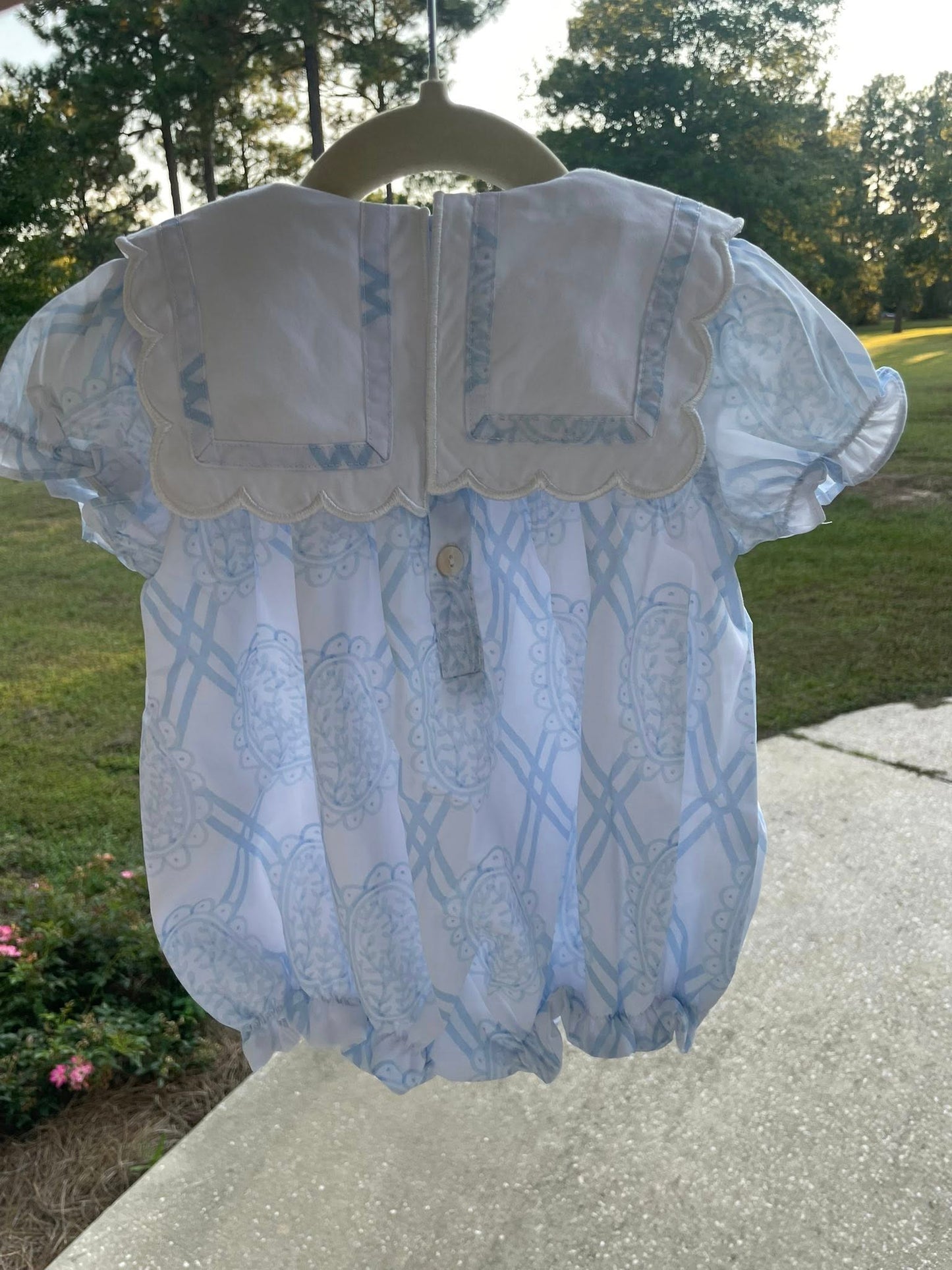 Trellis Bubble