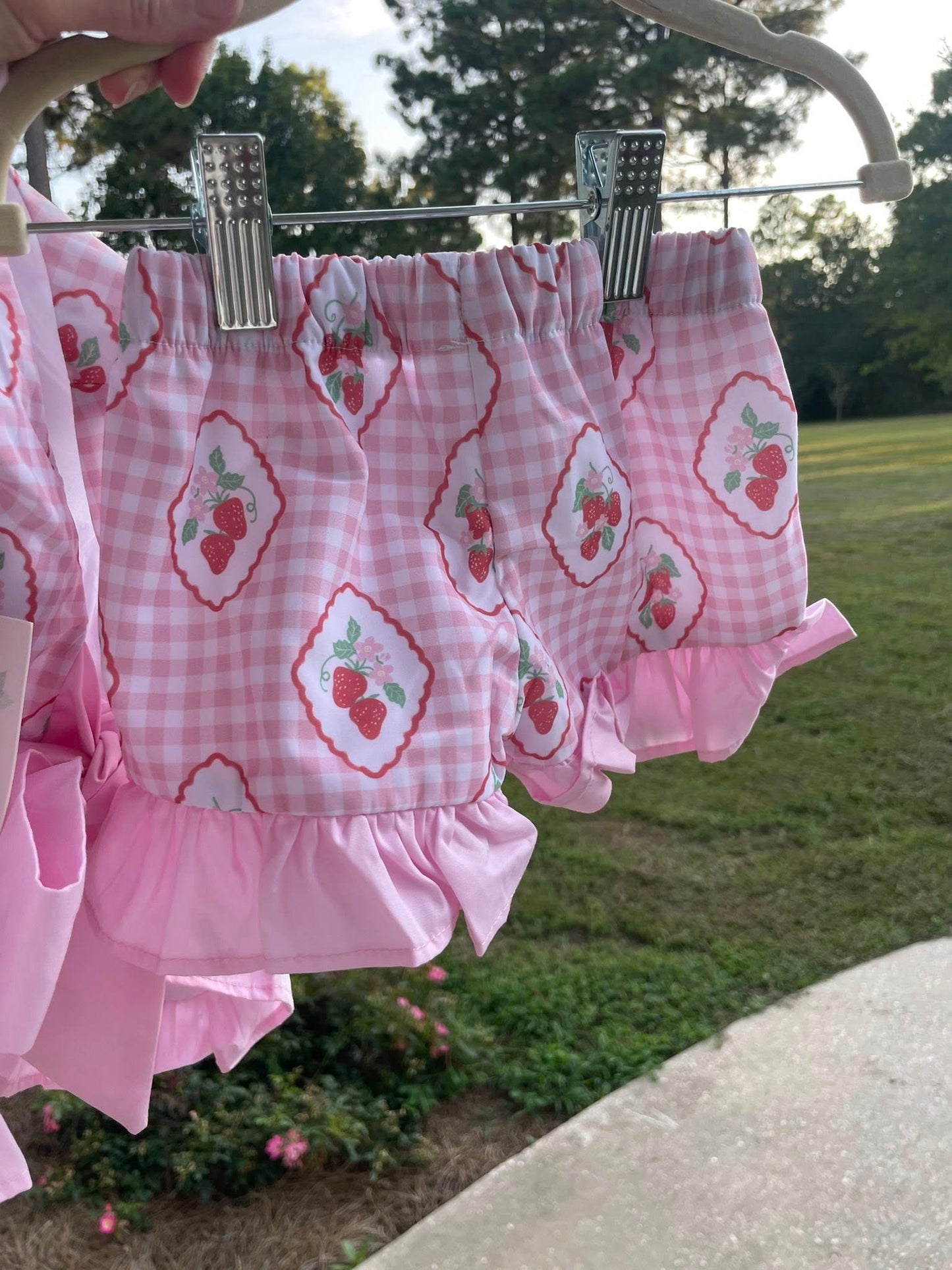 BRYNLEE Summer Strawberry Set