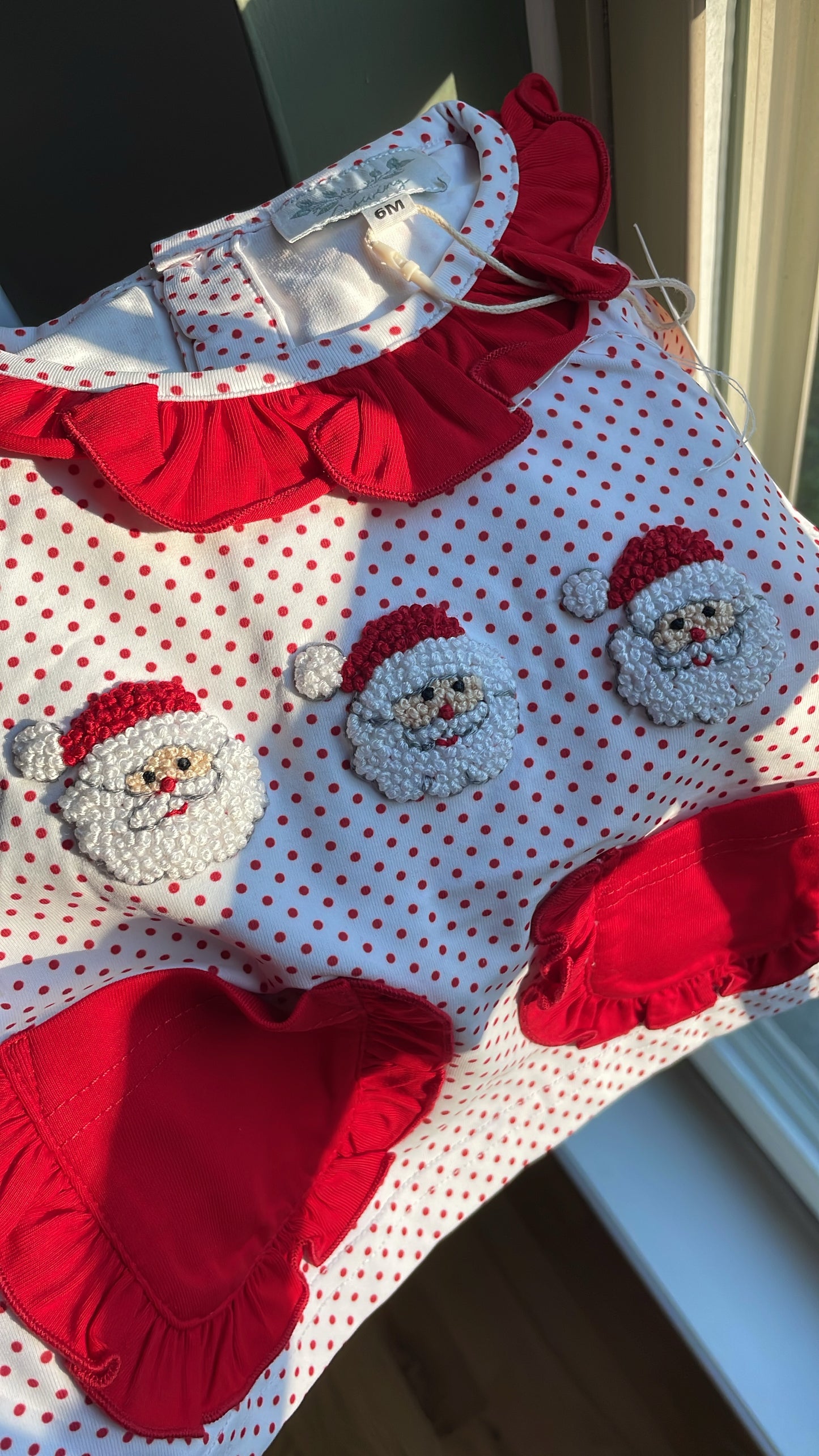 Santa Claus is coming to town