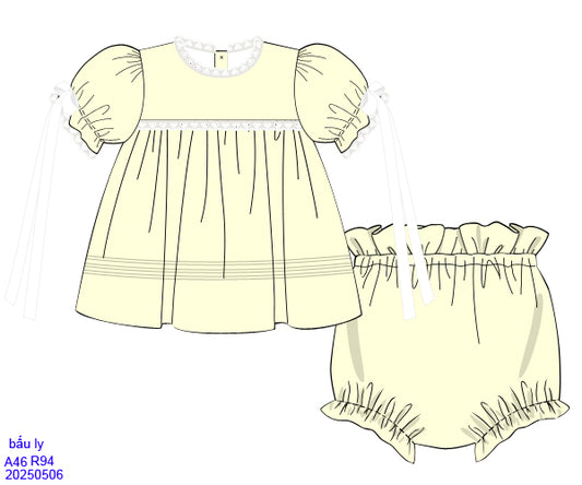 Heirloom Pale Yellow Girls Diaper Set