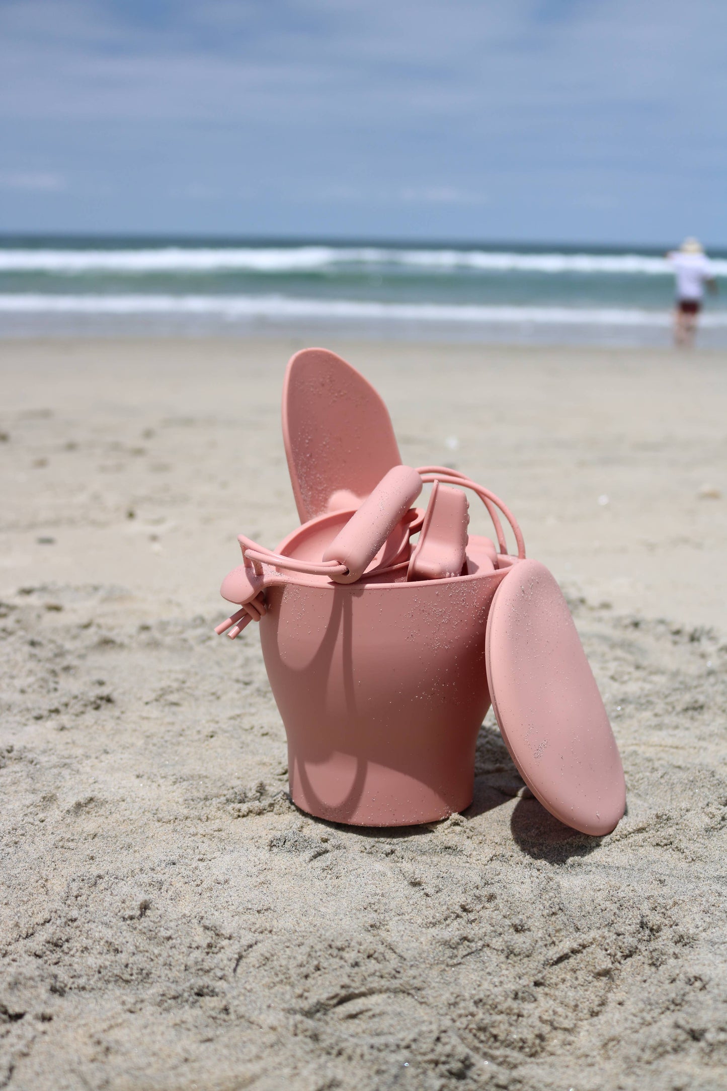 Blush 12pc Beach Bucket