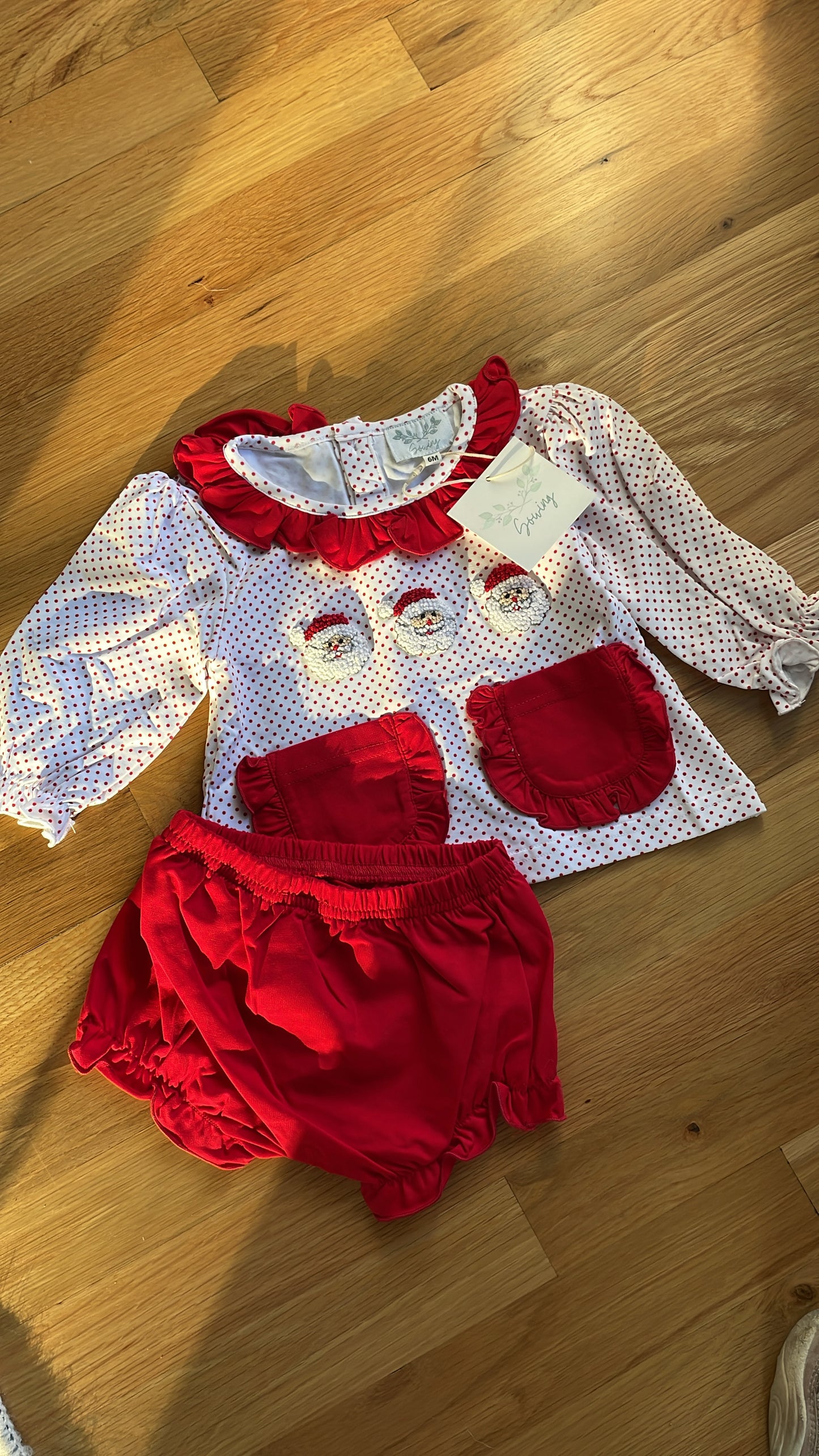 Santa Claus is coming to town